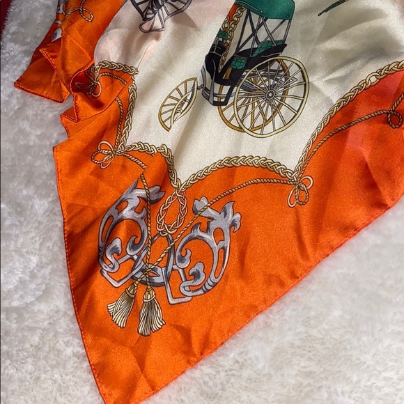 Simi Square Scarf - Picture 7 of 10